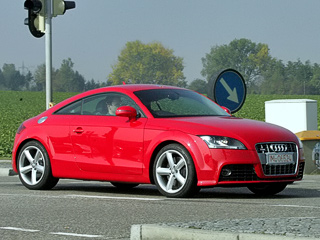 Audi TT-S       ,      ,  ,     RS6 Avant.